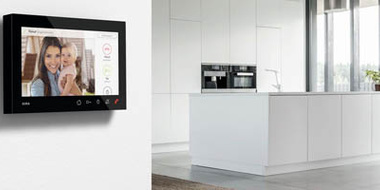 Gira Wohnungsstation bei Elektro Raab GmbH & Co. KG in Oberviechtach