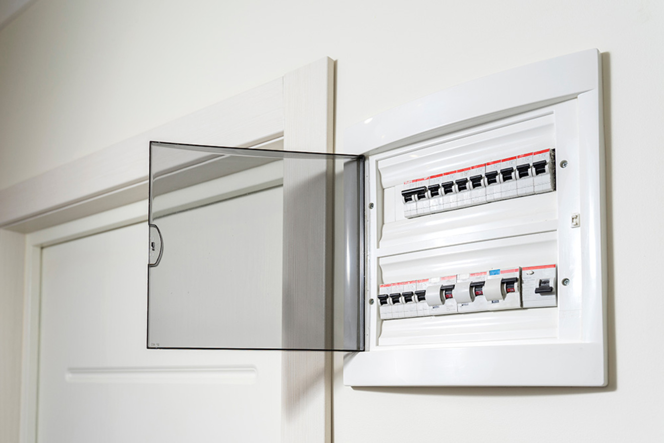 Über­spannungs­schutz bei Elektro Raab GmbH & Co. KG in Oberviechtach